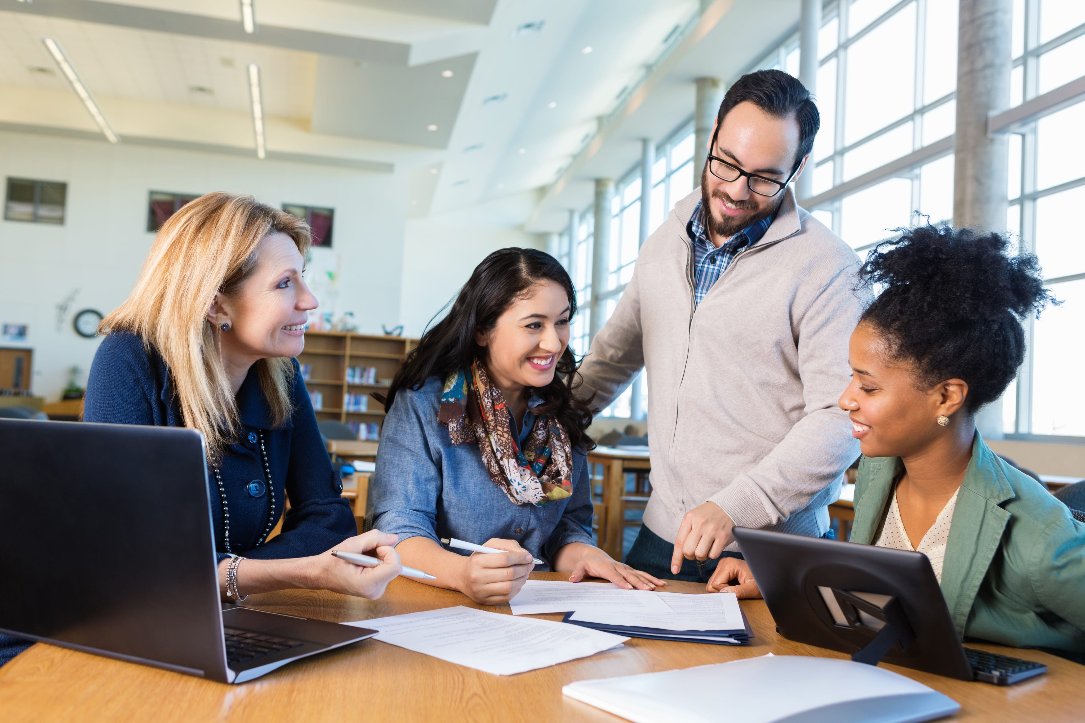 AI Tools for Teachers: Complete Guide to Lesson Planning & Student Support